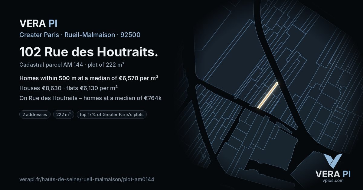 102 Rue des Houtraits, Rueil-Malmaison at night – the plot lit, the parcels around coloured by the prices near them