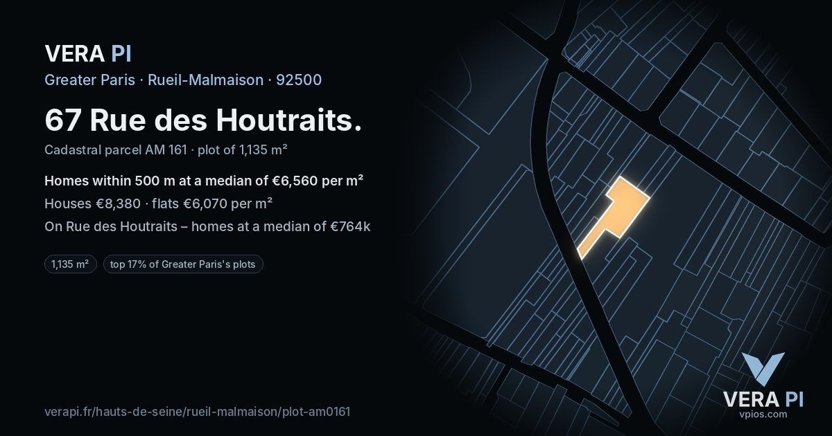 67 Rue des Houtraits, Rueil-Malmaison at night – the plot lit, the parcels around coloured by the prices near them