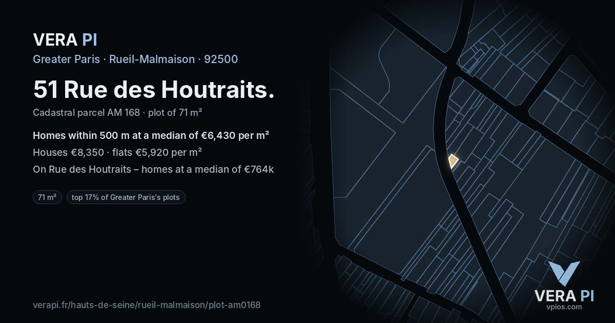 51 Rue des Houtraits, Rueil-Malmaison at night – the plot lit, the parcels around coloured by the prices near them