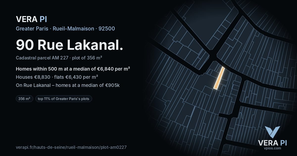 90 Rue Lakanal, Rueil-Malmaison at night – the plot lit, the parcels around coloured by the prices near them