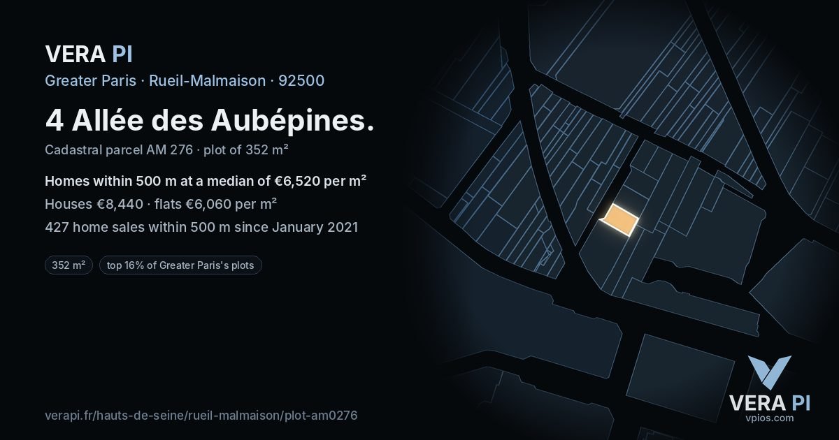 4 Allée des Aubépines, Rueil-Malmaison at night – the plot lit, the parcels around coloured by the prices near them