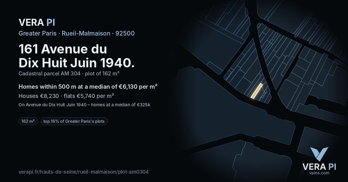 161 Avenue du Dix Huit Juin 1940, Rueil-Malmaison at night – the plot lit, the parcels around coloured by the prices near them