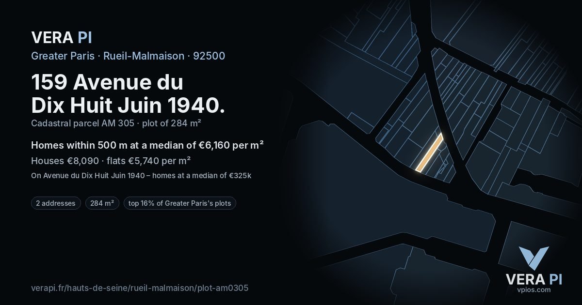 159 Avenue du Dix Huit Juin 1940, Rueil-Malmaison at night – the plot lit, the parcels around coloured by the prices near them