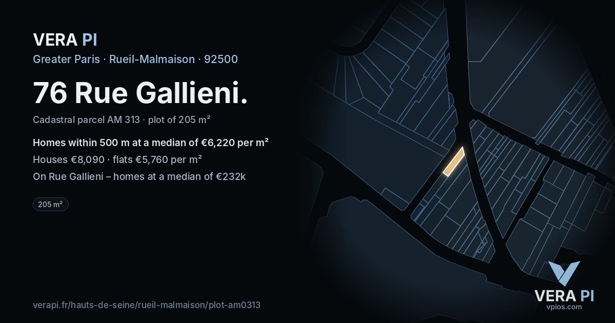 76 Rue Gallieni, Rueil-Malmaison at night – the plot lit, the parcels around coloured by the prices near them