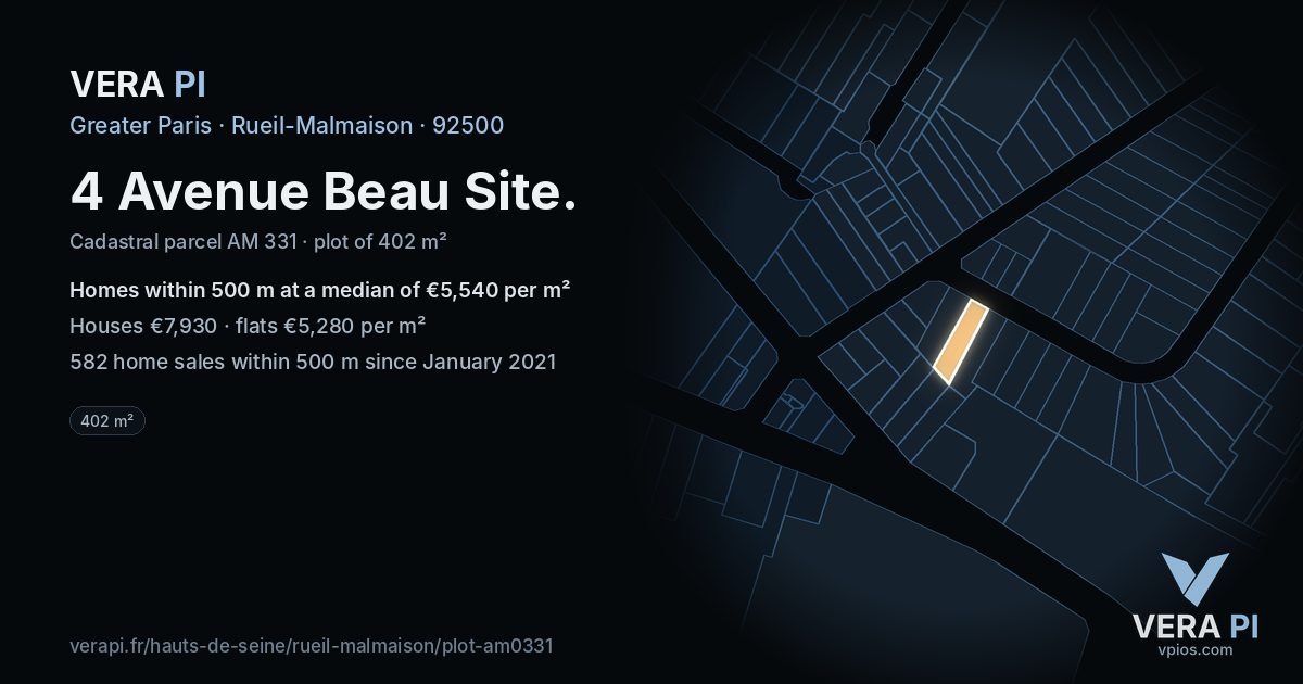 4 Avenue Beau Site, Rueil-Malmaison at night – the plot lit, the parcels around coloured by the prices near them