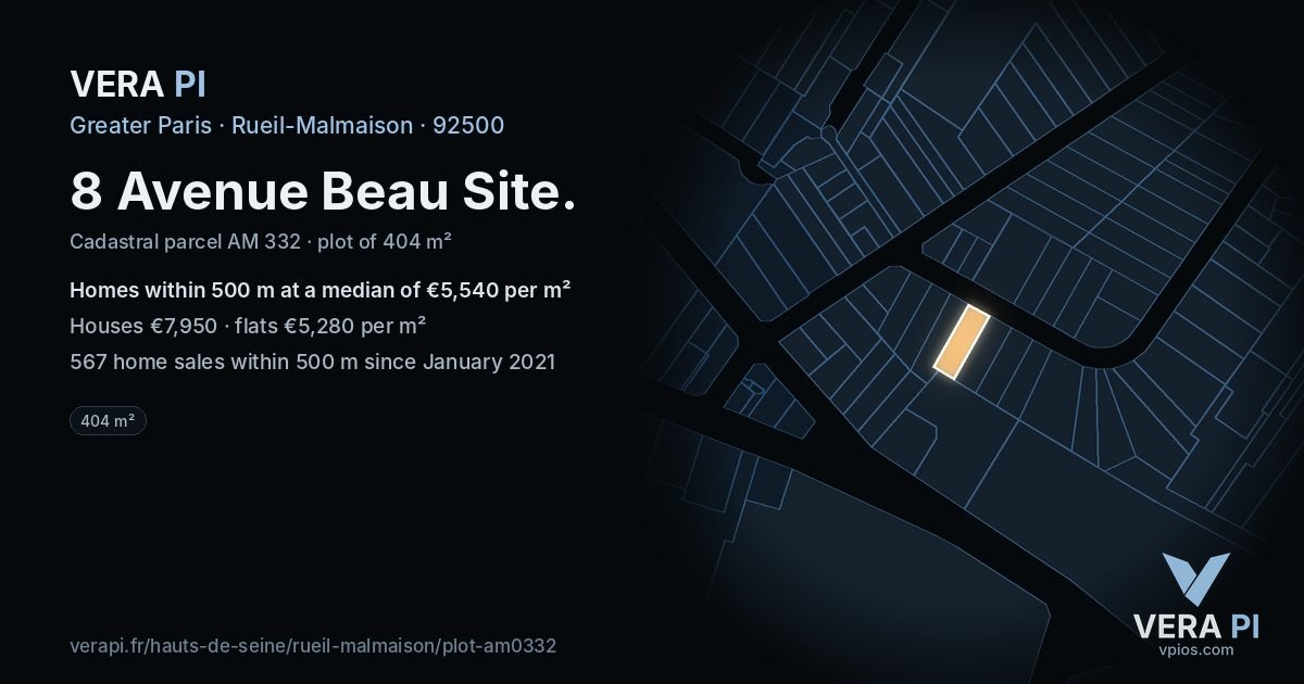 8 Avenue Beau Site, Rueil-Malmaison at night – the plot lit, the parcels around coloured by the prices near them