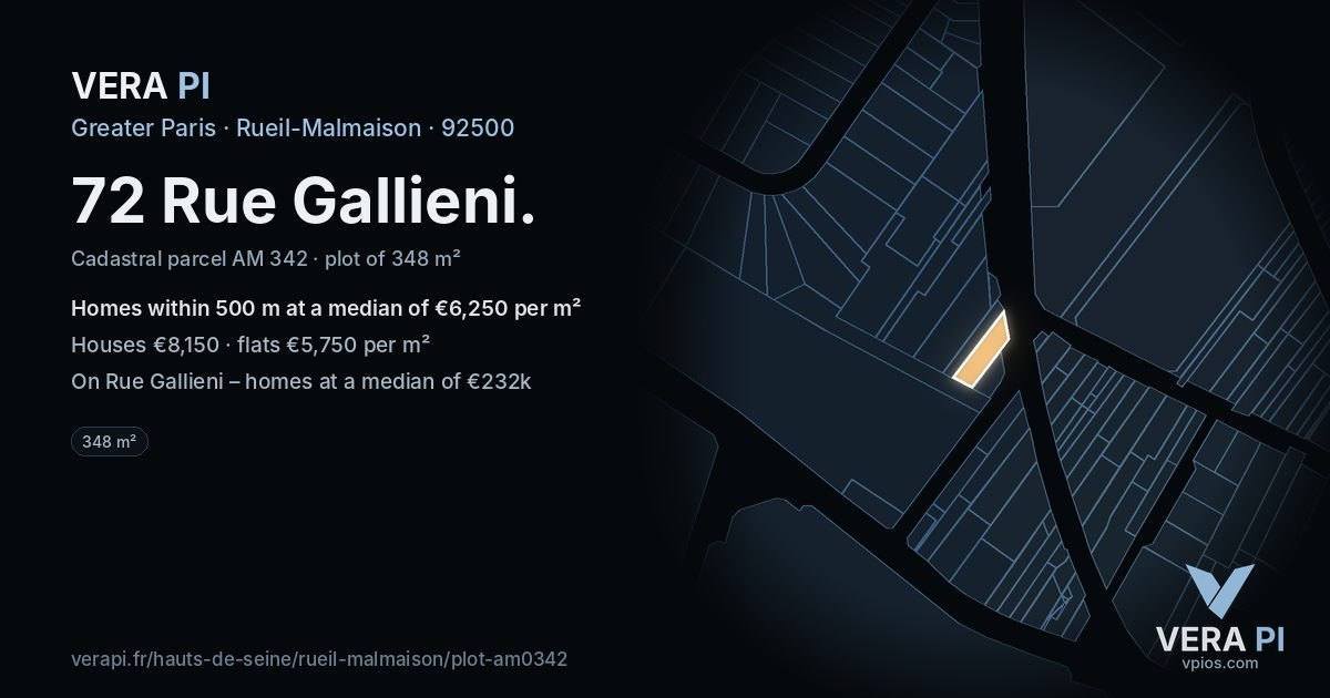 72 Rue Gallieni, Rueil-Malmaison at night – the plot lit, the parcels around coloured by the prices near them