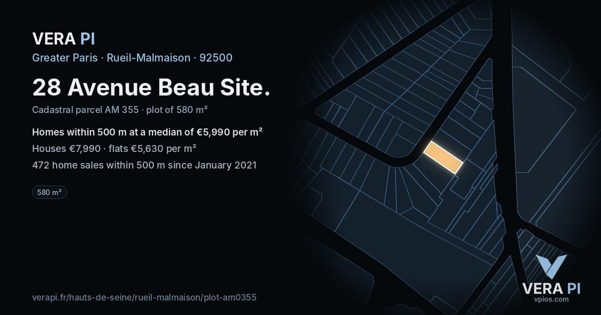 28 Avenue Beau Site, Rueil-Malmaison at night – the plot lit, the parcels around coloured by the prices near them