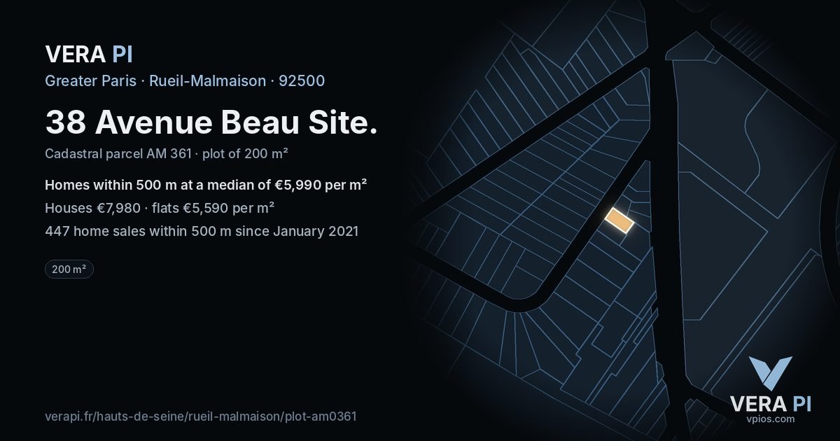 38 Avenue Beau Site, Rueil-Malmaison at night – the plot lit, the parcels around coloured by the prices near them