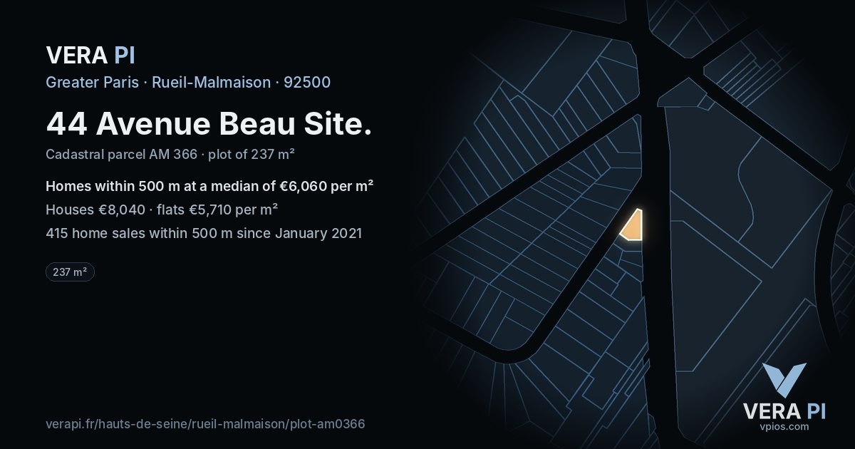 44 Avenue Beau Site, Rueil-Malmaison at night – the plot lit, the parcels around coloured by the prices near them
