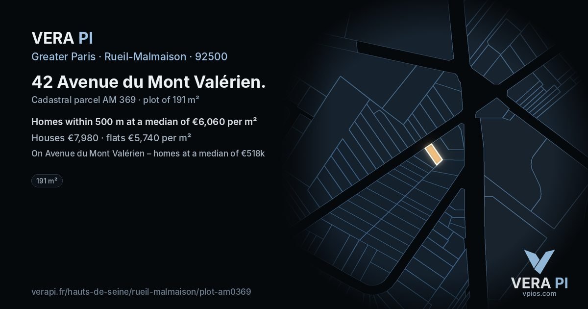 42 Avenue du Mont Valérien, Rueil-Malmaison at night – the plot lit, the parcels around coloured by the prices near them