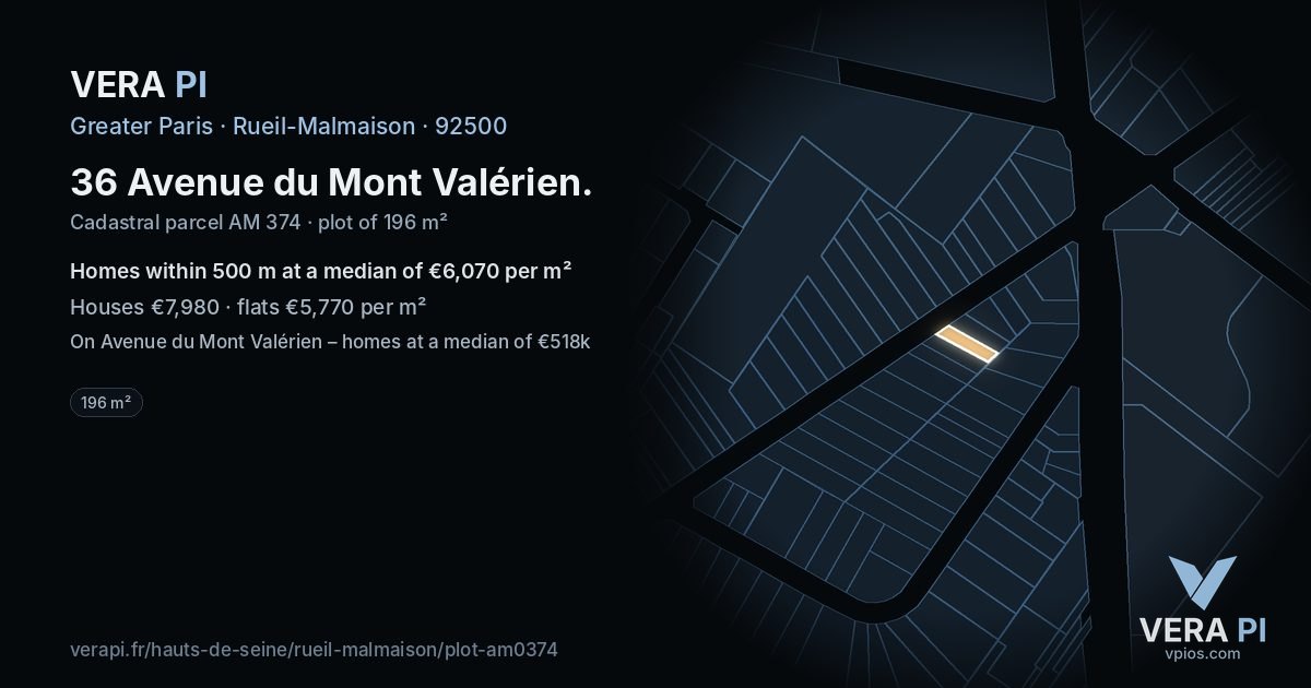 36 Avenue du Mont Valérien, Rueil-Malmaison at night – the plot lit, the parcels around coloured by the prices near them