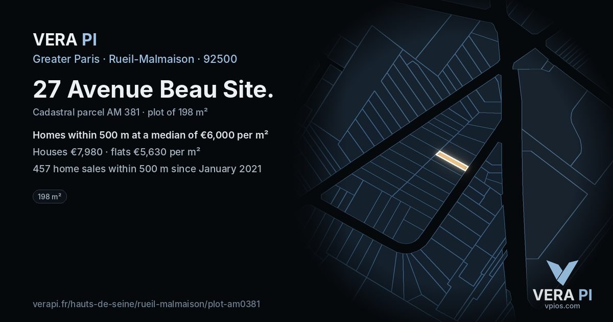 27 Avenue Beau Site, Rueil-Malmaison at night – the plot lit, the parcels around coloured by the prices near them