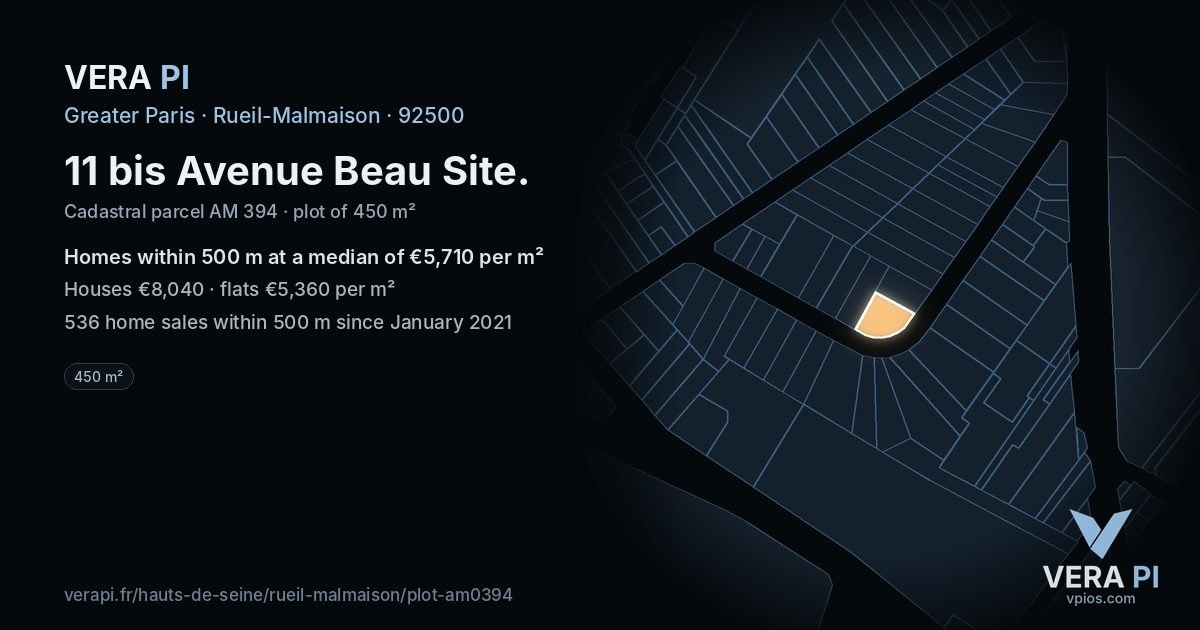 11 bis Avenue Beau Site, Rueil-Malmaison at night – the plot lit, the parcels around coloured by the prices near them
