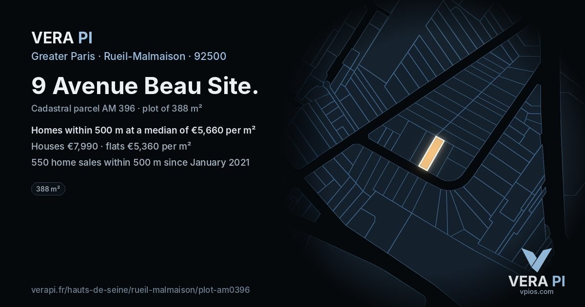 9 Avenue Beau Site, Rueil-Malmaison at night – the plot lit, the parcels around coloured by the prices near them
