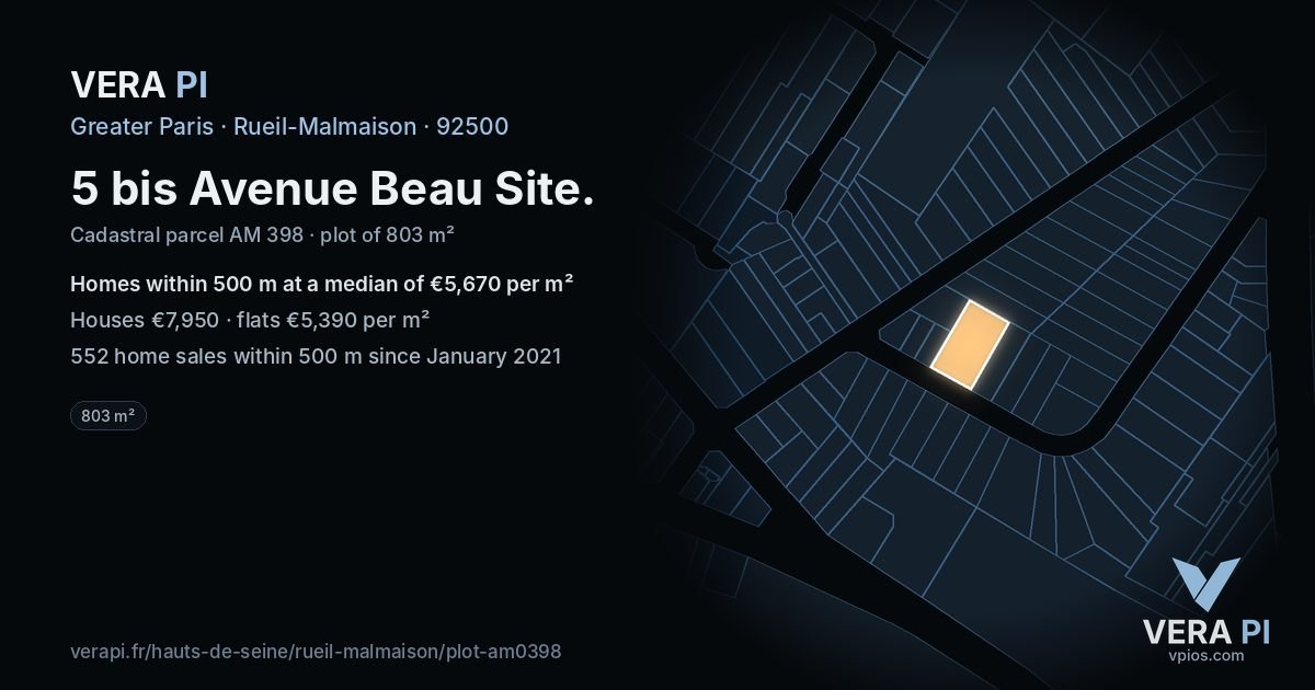 5 bis Avenue Beau Site, Rueil-Malmaison at night – the plot lit, the parcels around coloured by the prices near them