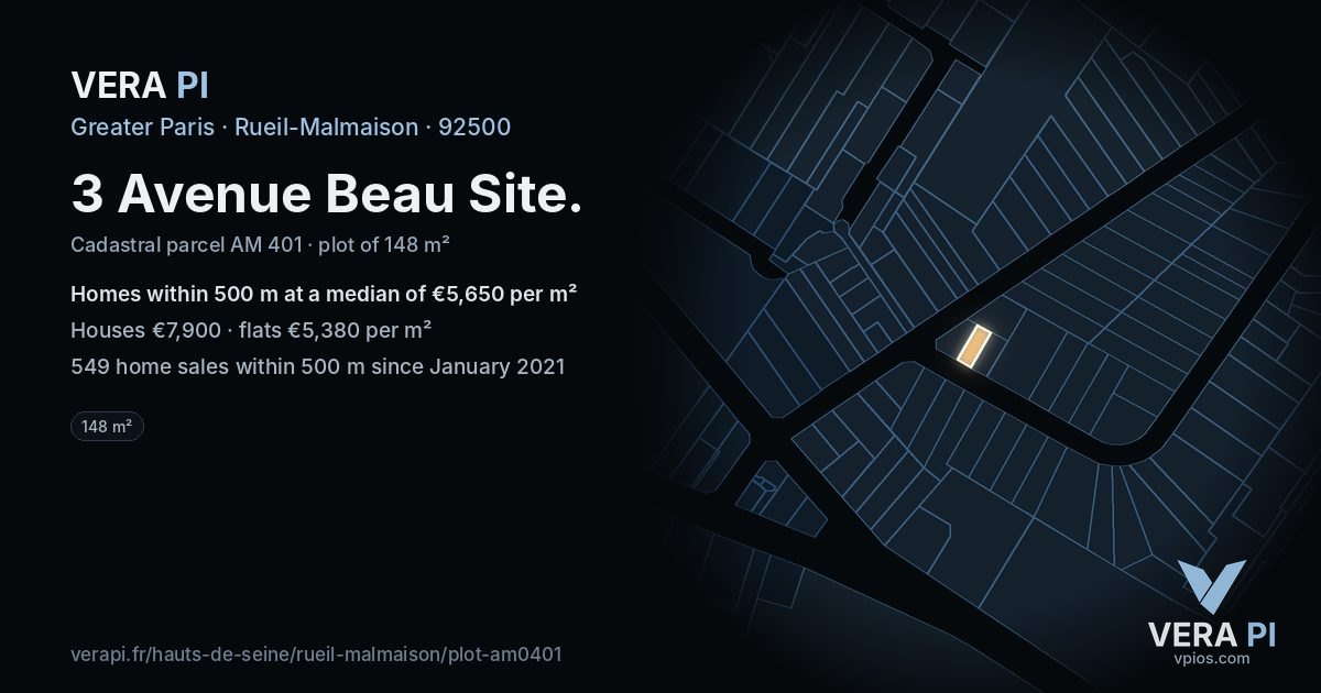 3 Avenue Beau Site, Rueil-Malmaison at night – the plot lit, the parcels around coloured by the prices near them
