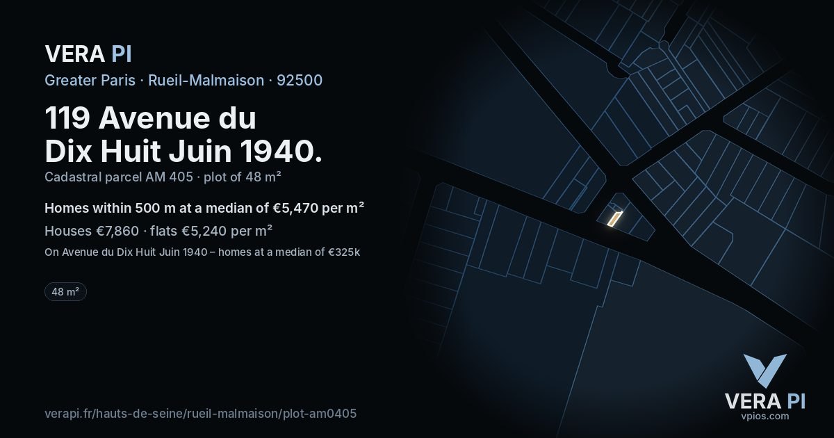 119 Avenue du Dix Huit Juin 1940, Rueil-Malmaison at night – the plot lit, the parcels around coloured by the prices near them