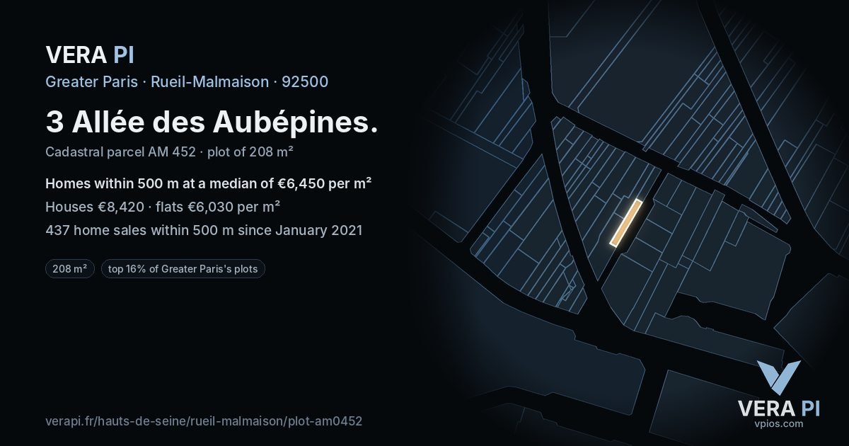 3 Allée des Aubépines, Rueil-Malmaison at night – the plot lit, the parcels around coloured by the prices near them