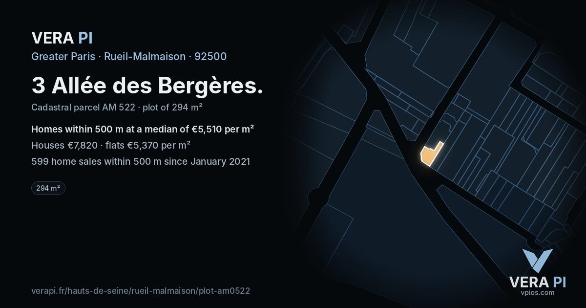 3 Allée des Bergères, Rueil-Malmaison at night – the plot lit, the parcels around coloured by the prices near them