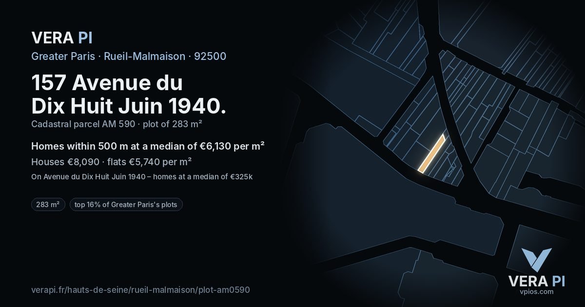 157 Avenue du Dix Huit Juin 1940, Rueil-Malmaison at night – the plot lit, the parcels around coloured by the prices near them