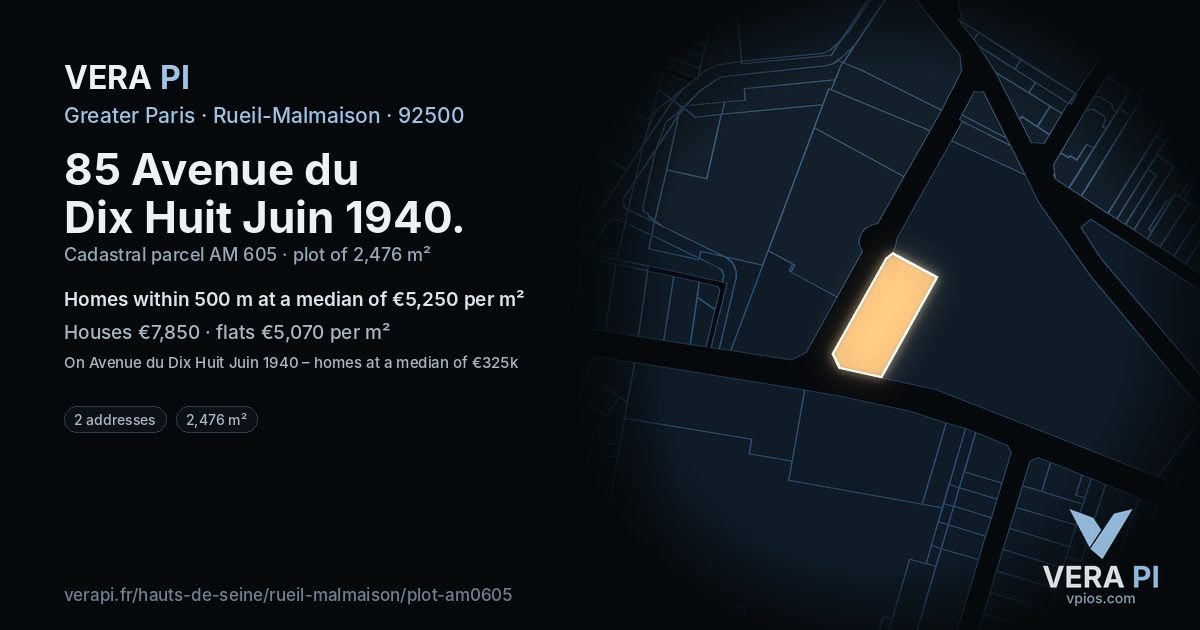85 Avenue du Dix Huit Juin 1940, Rueil-Malmaison at night – the plot lit, the parcels around coloured by the prices near them