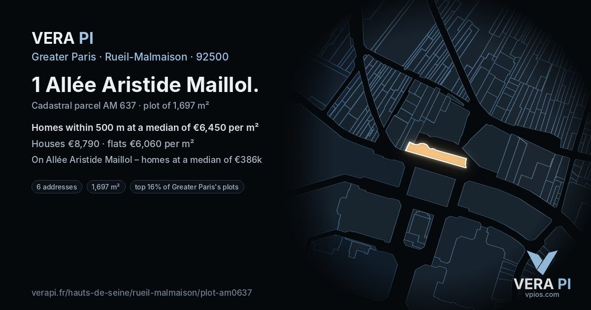 1 Allée Aristide Maillol, Rueil-Malmaison at night – the plot lit, the parcels around coloured by the prices near them