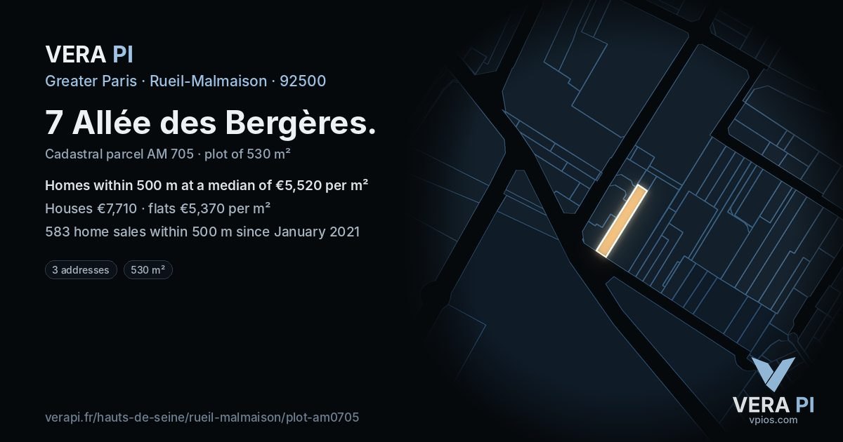 7 Allée des Bergères, Rueil-Malmaison at night – the plot lit, the parcels around coloured by the prices near them