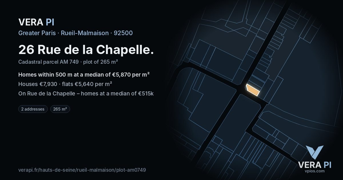 26 Rue de la Chapelle, Rueil-Malmaison at night – the plot lit, the parcels around coloured by the prices near them