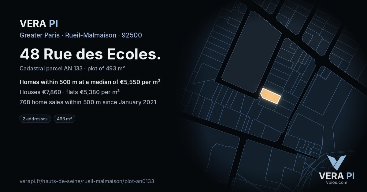 48 Rue des Ecoles, Rueil-Malmaison at night – the plot lit, the parcels around coloured by the prices near them