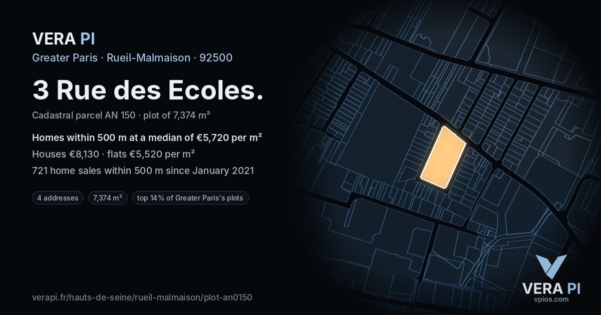 3 Rue des Ecoles, Rueil-Malmaison at night – the plot lit, the parcels around coloured by the prices near them