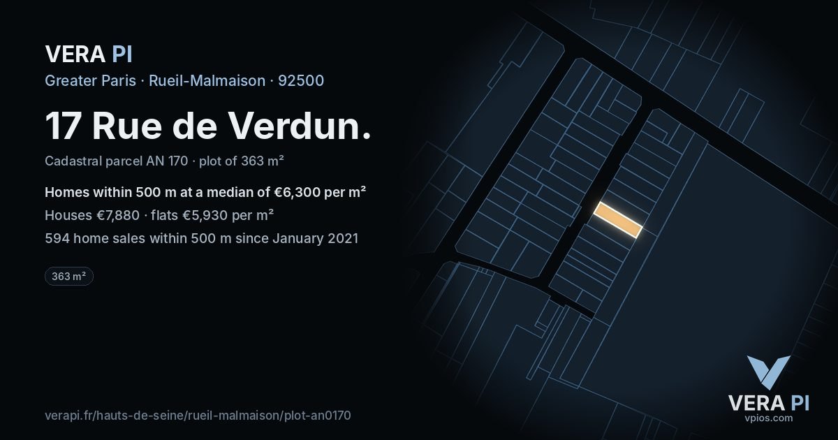 17 Rue de Verdun, Rueil-Malmaison at night – the plot lit, the parcels around coloured by the prices near them