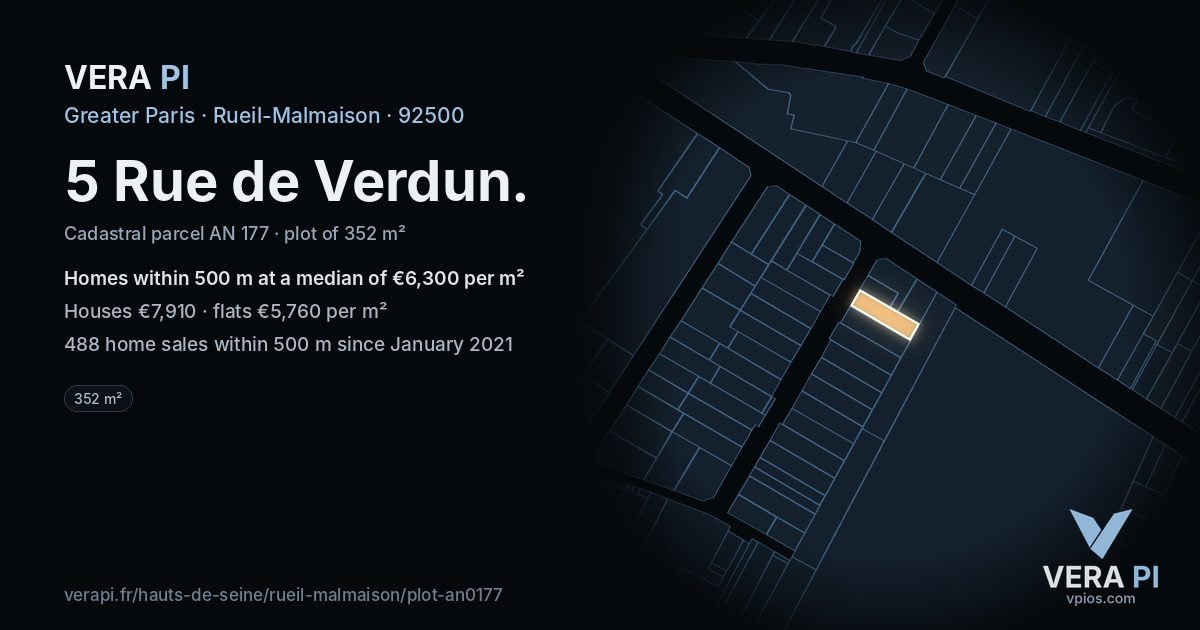 5 Rue de Verdun, Rueil-Malmaison at night – the plot lit, the parcels around coloured by the prices near them