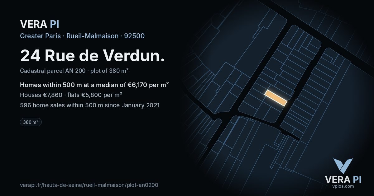 24 Rue de Verdun, Rueil-Malmaison at night – the plot lit, the parcels around coloured by the prices near them