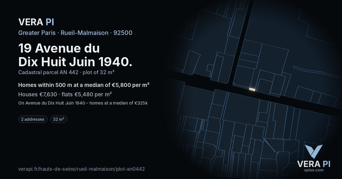 19 Avenue du Dix Huit Juin 1940, Rueil-Malmaison at night – the plot lit, the parcels around coloured by the prices near them