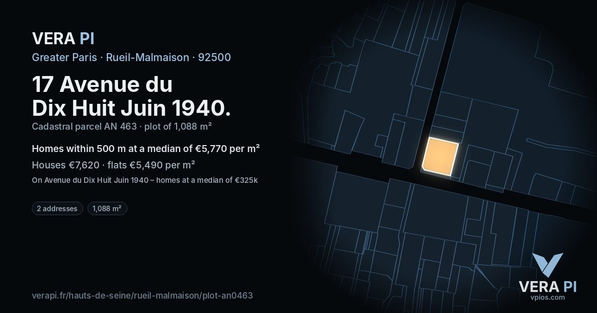 17 Avenue du Dix Huit Juin 1940, Rueil-Malmaison at night – the plot lit, the parcels around coloured by the prices near them
