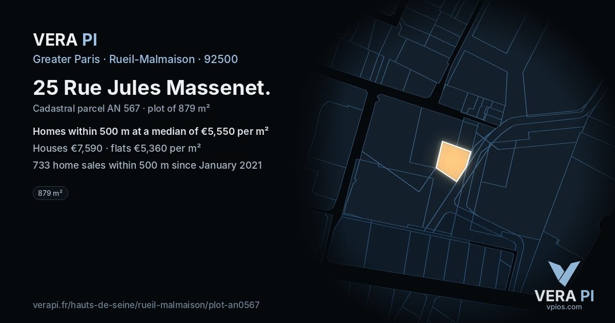 25 Rue Jules Massenet, Rueil-Malmaison at night – the plot lit, the parcels around coloured by the prices near them