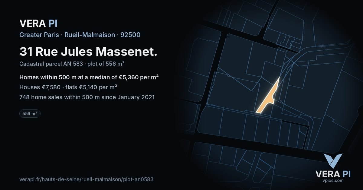 31 Rue Jules Massenet, Rueil-Malmaison at night – the plot lit, the parcels around coloured by the prices near them