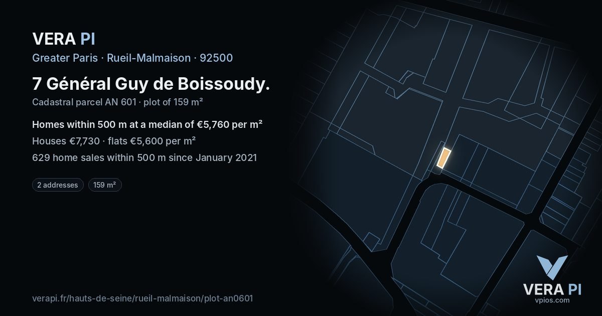 7 Général Guy de Boissoudy, Rueil-Malmaison at night – the plot lit, the parcels around coloured by the prices near them