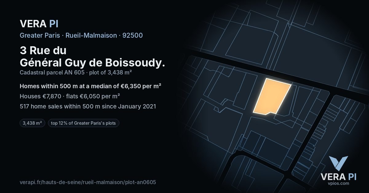 3 Rue du Général Guy de Boissoudy, Rueil-Malmaison at night – the plot lit, the parcels around coloured by the prices near them