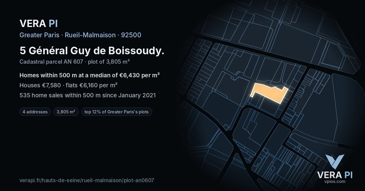 5 Général Guy de Boissoudy, Rueil-Malmaison at night – the plot lit, the parcels around coloured by the prices near them