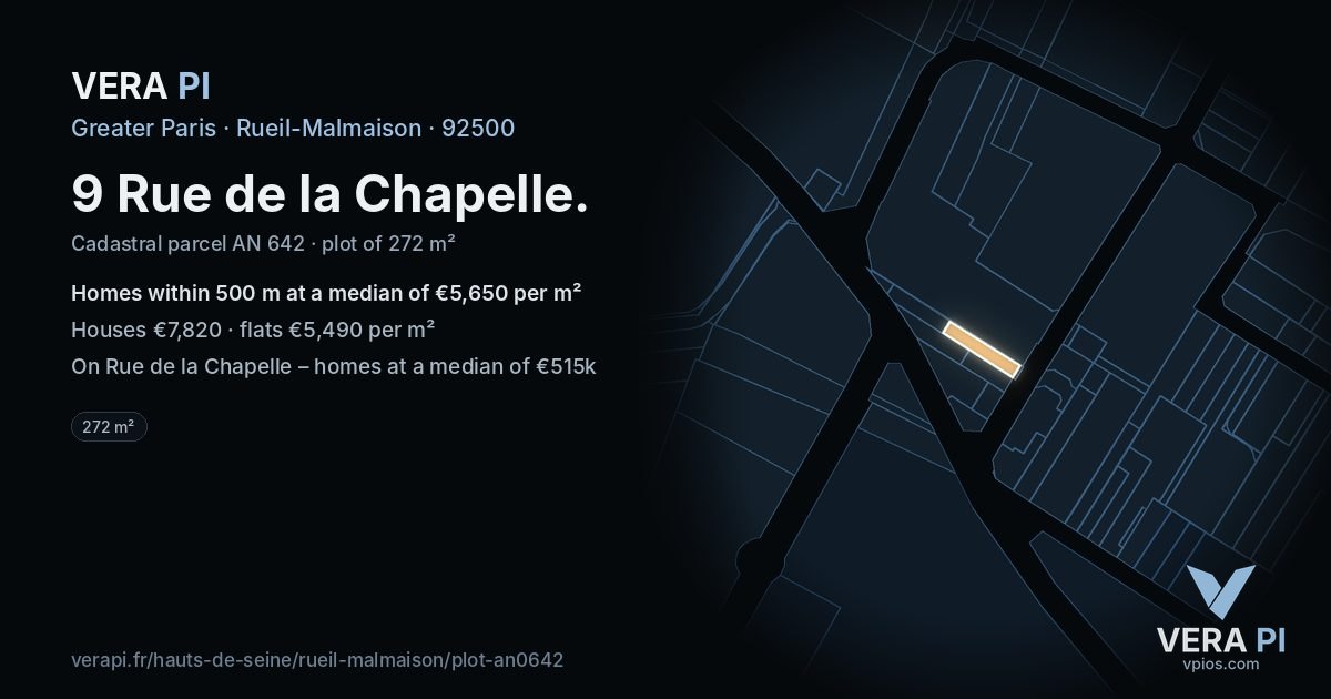 9 Rue de la Chapelle, Rueil-Malmaison at night – the plot lit, the parcels around coloured by the prices near them