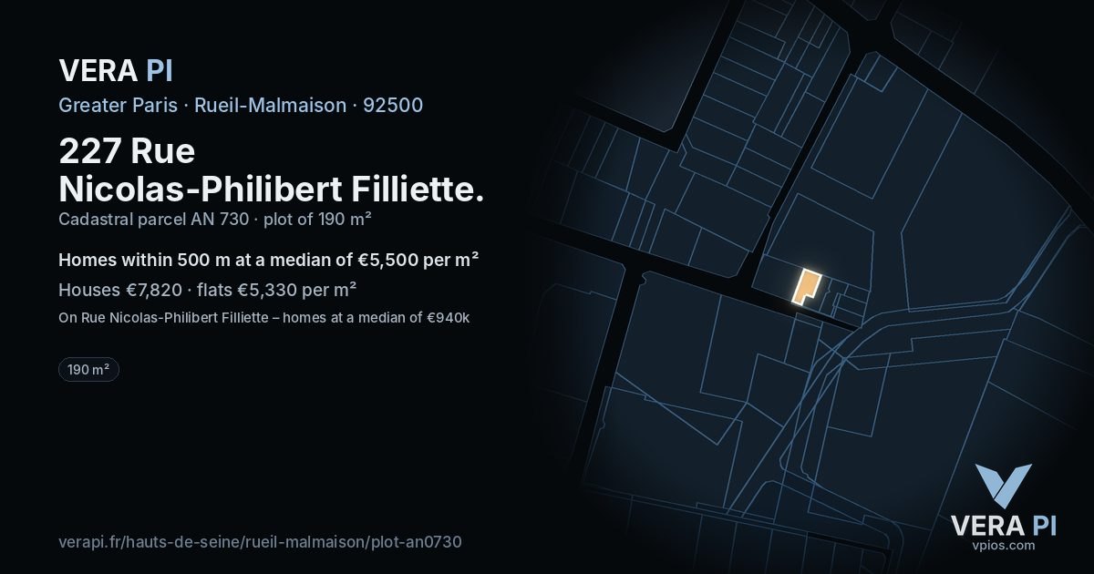 227 Rue Nicolas-Philibert Filliette, Rueil-Malmaison at night – the plot lit, the parcels around coloured by the prices near them
