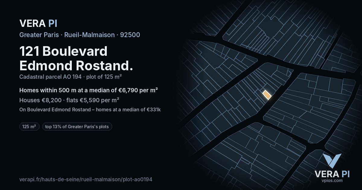 121 Boulevard Edmond Rostand, Rueil-Malmaison at night – the plot lit, the parcels around coloured by the prices near them