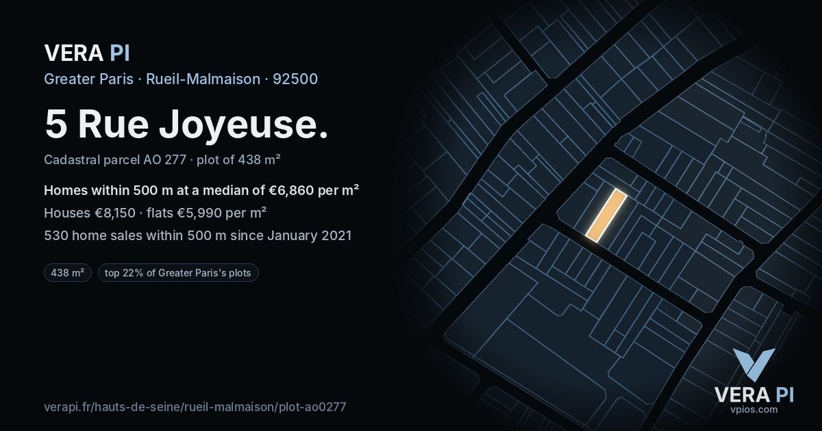 5 Rue Joyeuse, Rueil-Malmaison at night – the plot lit, the parcels around coloured by the prices near them