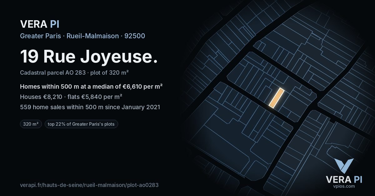 19 Rue Joyeuse, Rueil-Malmaison at night – the plot lit, the parcels around coloured by the prices near them