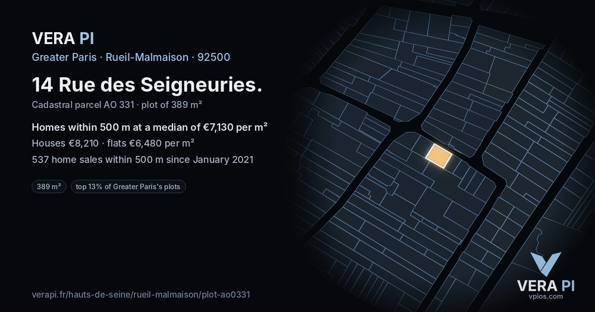 14 Rue des Seigneuries, Rueil-Malmaison at night – the plot lit, the parcels around coloured by the prices near them