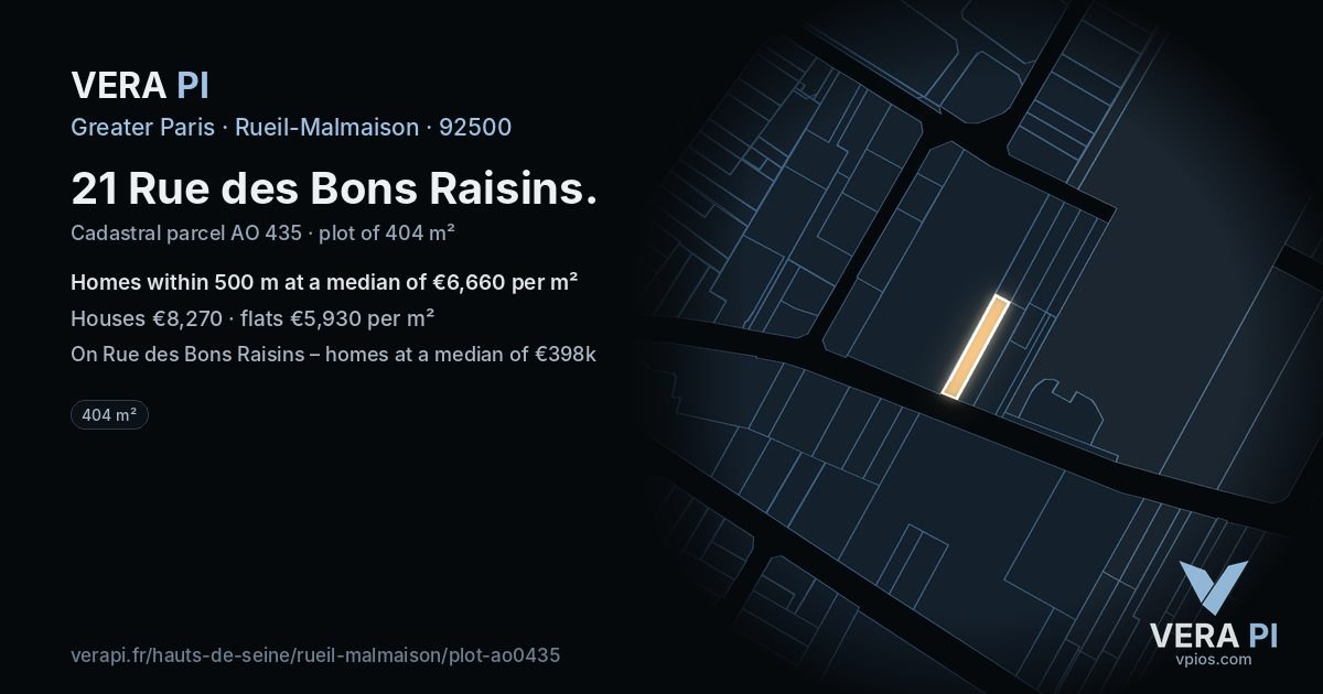 21 Rue des Bons Raisins, Rueil-Malmaison at night – the plot lit, the parcels around coloured by the prices near them