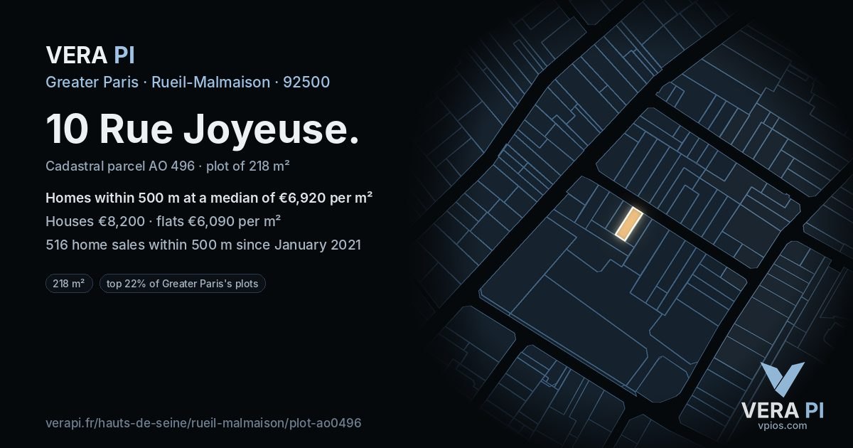 10 Rue Joyeuse, Rueil-Malmaison at night – the plot lit, the parcels around coloured by the prices near them