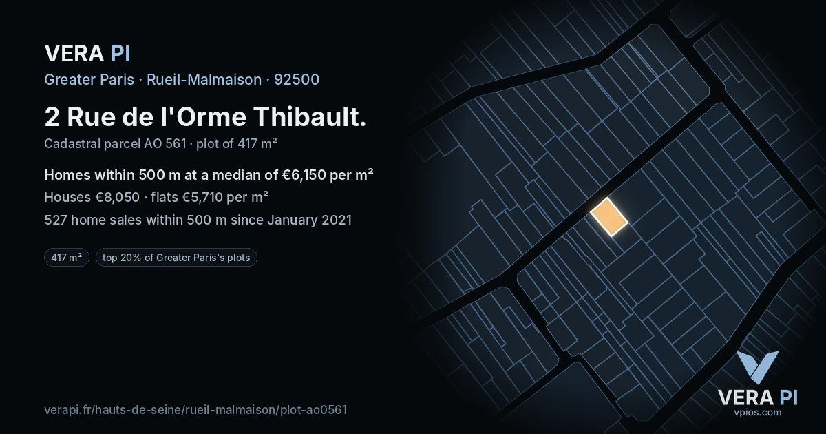 2 Rue de l'Orme Thibault, Rueil-Malmaison at night – the plot lit, the parcels around coloured by the prices near them